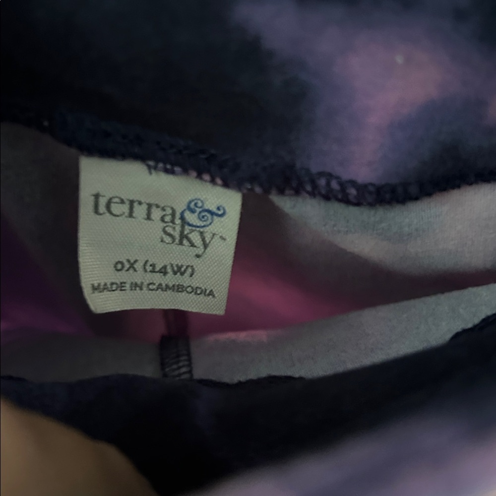 Terra & Sky Women’s Purple and Pink Leggings EUC with Cropped Length/Ankle - Picture 4 of 10